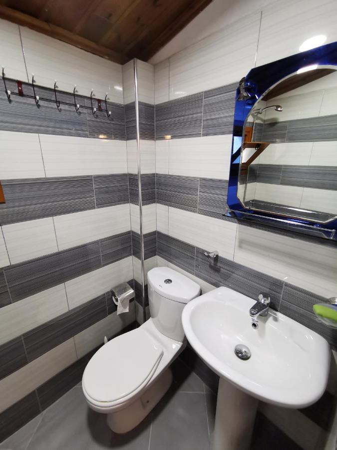 Tomor Shehu Guest House Берат Екстер'єр фото